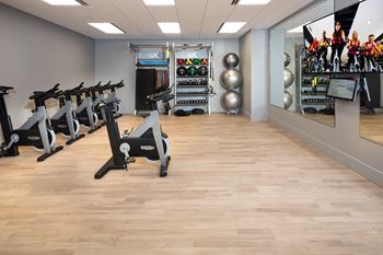 7000sf first-class fitness center w/locker rooms & showers